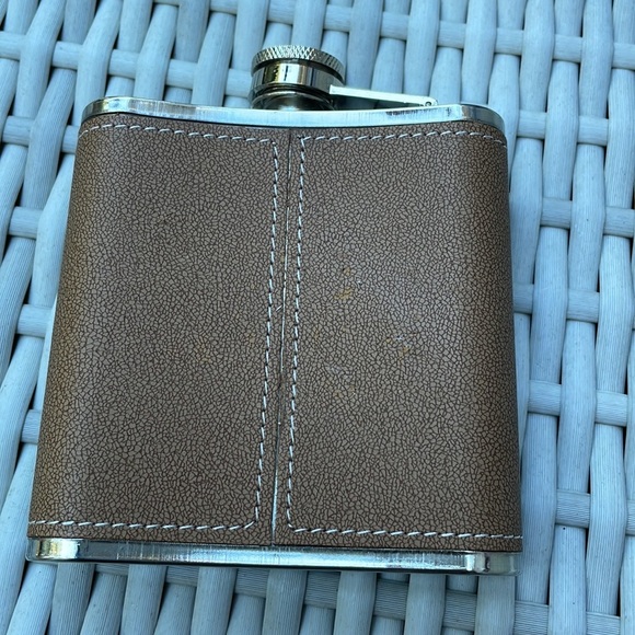 Ernest Hemingway 6 oz. Stainless Steel Flask - Picture 6 of 6